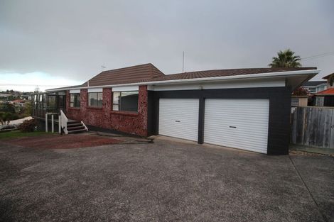 Photo of property in 1/21 Kiteroa Terrace, Rothesay Bay, Auckland, 0630
