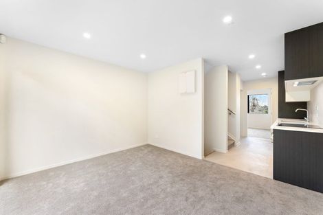 Photo of property in 4/11 Seymour Road, Sunnyvale, Auckland, 0612