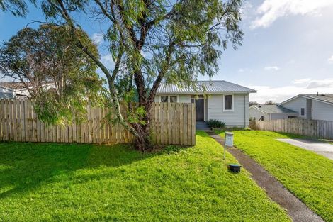 Photo of property in 73 Taurus Crescent, Beach Haven, Auckland, 0626