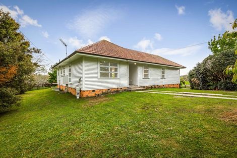 Photo of property in 11 Durey Road, Dairy Flat, Albany, 0792