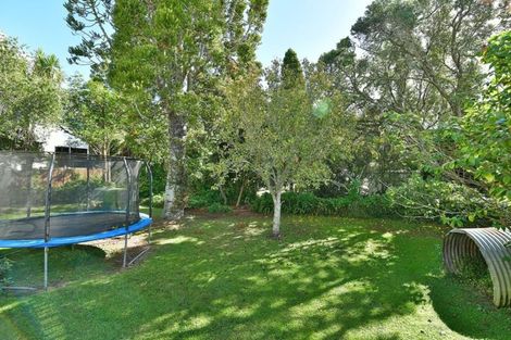 Photo of property in 11 Westbourne Road, Murrays Bay, Auckland, 0630