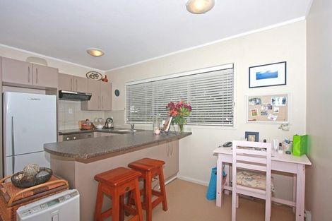 Photo of property in 7/17 Houghton Street, Meadowbank, Auckland, 1072