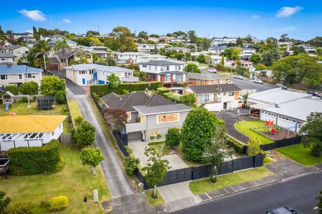 Photo of property in 10 Seine Road, Forrest Hill, Auckland, 0620