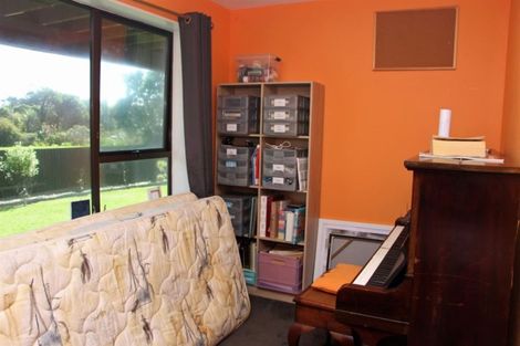 Photo of property in 3 Holland Street, Rapahoe, Greymouth, 7803