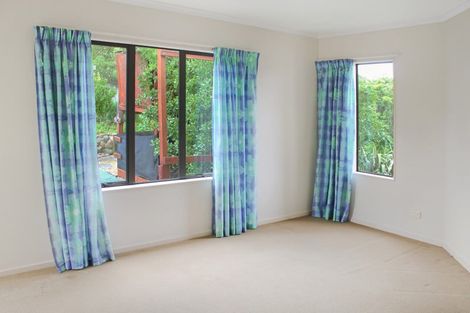 Photo of property in 8 Ruapehu Drive, Fitzherbert, Palmerston North, 4410