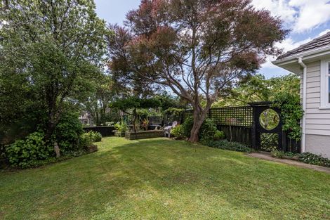 Photo of property in 22 Raroa Terrace, Tawa, Wellington, 5028