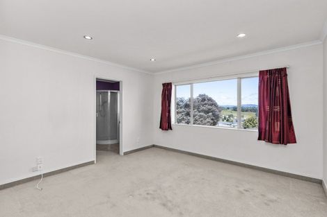 Photo of property in 3 Tironui Terrace, Western Heights, Hamilton, 3200