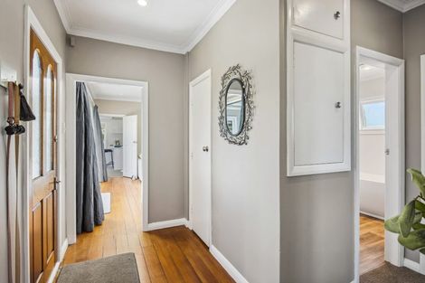 Photo of property in 16 Francis Road, Paraparaumu Beach, Paraparaumu, 5032