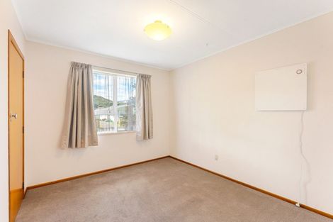 Photo of property in 17 Momona Street, Wainuiomata, Lower Hutt, 5014
