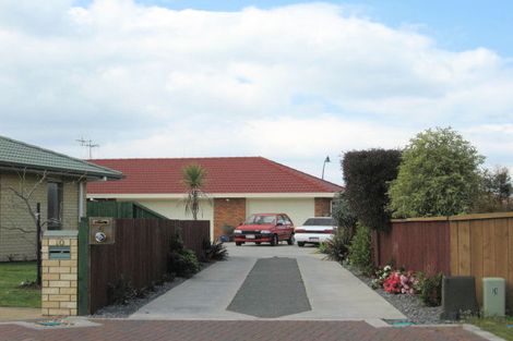 Photo of property in 6 Madeira Close, Papamoa Beach, Papamoa, 3118