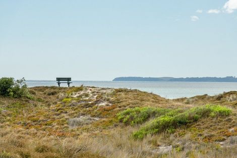 Photo of property in 264a Papamoa Beach Road, Papamoa Beach, Papamoa, 3118