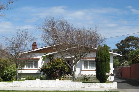 Photo of property in 51 Caius Avenue, Gonville, Whanganui, 4501