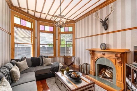 Photo of property in 5 Queen Street, Feilding, 4702