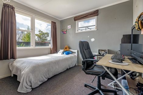 Photo of property in 22 Rhodes Drive, Kelvin Grove, Palmerston North, 4414
