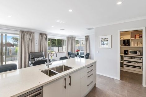 Photo of property in 18 Morepork Drive, Waikanae, 5036