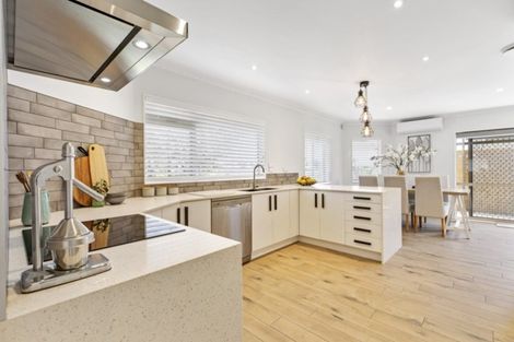 Photo of property in 691 Grenada Street, Papamoa Beach, Papamoa, 3118