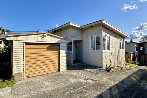 Photo of property in 51 Woodglen Road, Glen Eden, Auckland, 0602