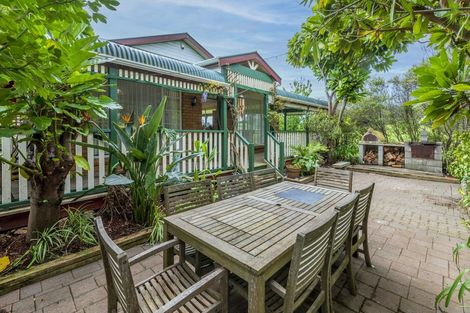 Photo of property in 72 Toi Street, Otaki Beach, Otaki, 5512