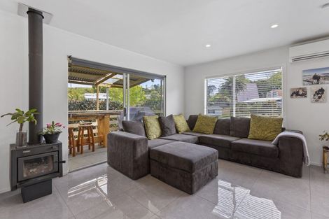 Photo of property in 1 Ross Place, Blagdon, New Plymouth, 4310