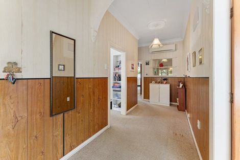 Photo of property in 4 Roxburgh Grove, Petone, Lower Hutt, 5012