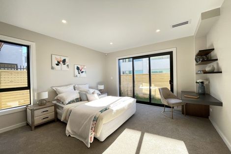 Photo of property in 20c Beach Road, Castor Bay, Auckland, 0620