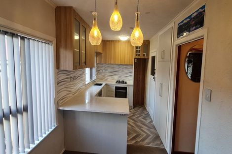 Photo of property in 72 Valentine Street, Papakura, 2110