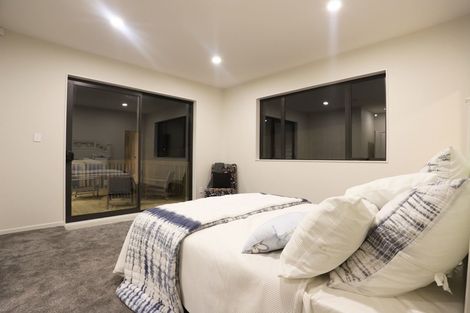 Photo of property in 6 Celestial Crescent, Orewa, 0931