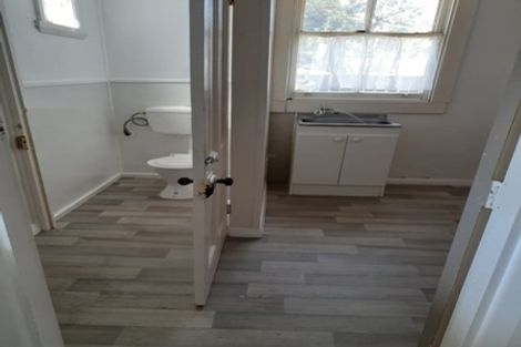 Photo of property in 18 Cornfoot Street, Castlecliff, Whanganui, 4501