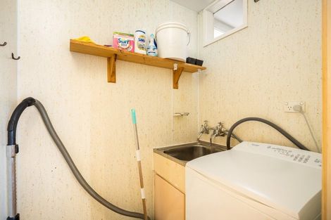 Photo of property in 16 Regent Place, Blagdon, New Plymouth, 4310