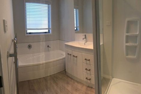 Photo of property in 17 Te Kio Crescent, Papamoa Beach, Papamoa, 3118