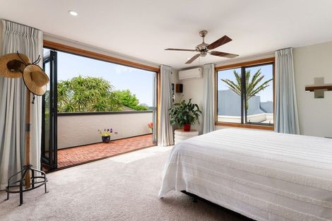 Photo of property in 2 La Cumbre Close, Bethlehem, Tauranga, 3110