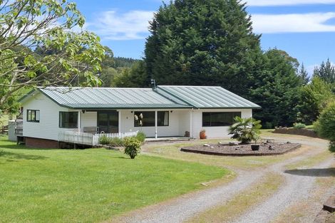 Photo of property in 227 Whangamata Road, Kinloch, Taupo, 3377
