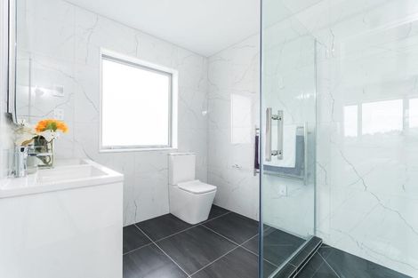 Photo of property in 9 Takurua Terrace, Orewa, 0931