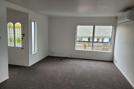 Photo of property in 44 Eugenia Rise, Totara Heights, Auckland, 2105