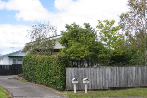 Photo of property in 1 Gazelle Avenue, Beach Haven, Auckland, 0626
