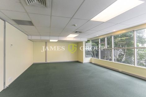 Photo of property in 8a Madeira Lane, Grafton, Auckland, 1023