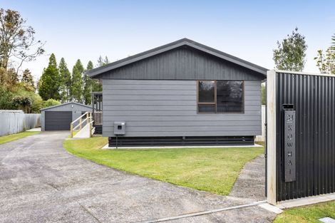 Photo of property in 34 Kowhai Street, Inglewood, 4330