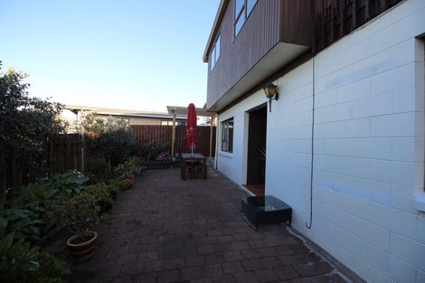 Photo of property in 2/14 Prospect Terrace, Milford, Auckland, 0620