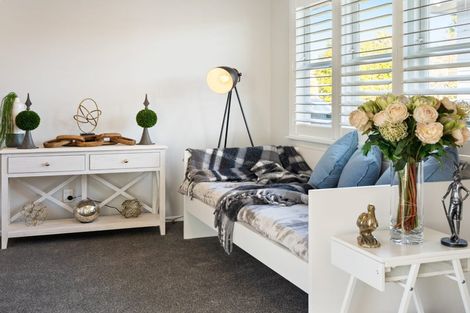 Photo of property in 24 Cobham Crescent, Kelston, Auckland, 0602
