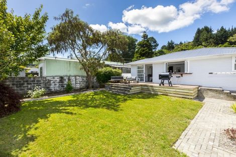 Photo of property in 9 Hillside Drive, Maoribank, Upper Hutt, 5018