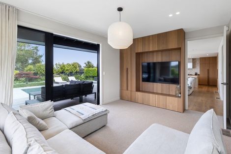 Photo of property in 56 Covil Avenue, Te Atatu South, Auckland, 0610