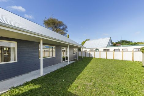 Photo of property in 23b Dorset Crescent, Hokowhitu, Palmerston North, 4410