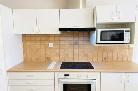 Photo of property in 1c Picasso Drive, West Harbour, Auckland, 0618