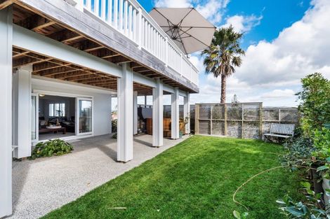 Photo of property in 153 Karewa Parade, Papamoa Beach, Papamoa, 3118