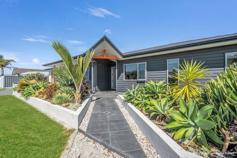 Photo of property in 15 Clutha Street, Awatoto, Napier, 4110