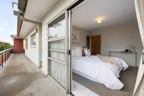 Photo of property in 12/10 Hunter Street, Hamilton Lake, Hamilton, 3204