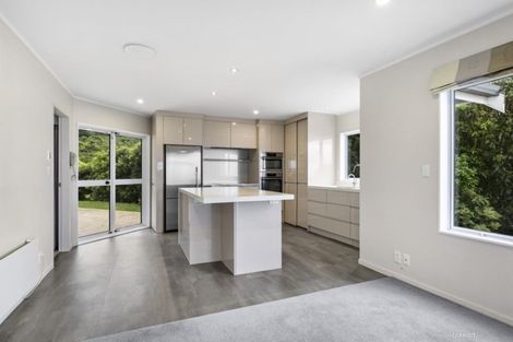 Photo of property in 32 Ashton Fitchett Drive, Brooklyn, Wellington, 6021