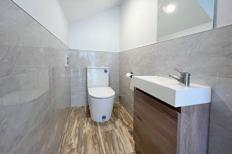 Photo of property in 16 Te Kaapia Road, Papakura, 2110