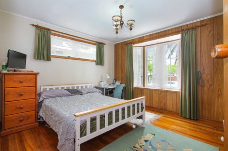 Photo of property in 27 Sylvia Road, Hillcrest, Auckland, 0627