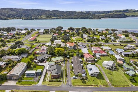 Photo of property in 14 John Street, Raglan, 3225